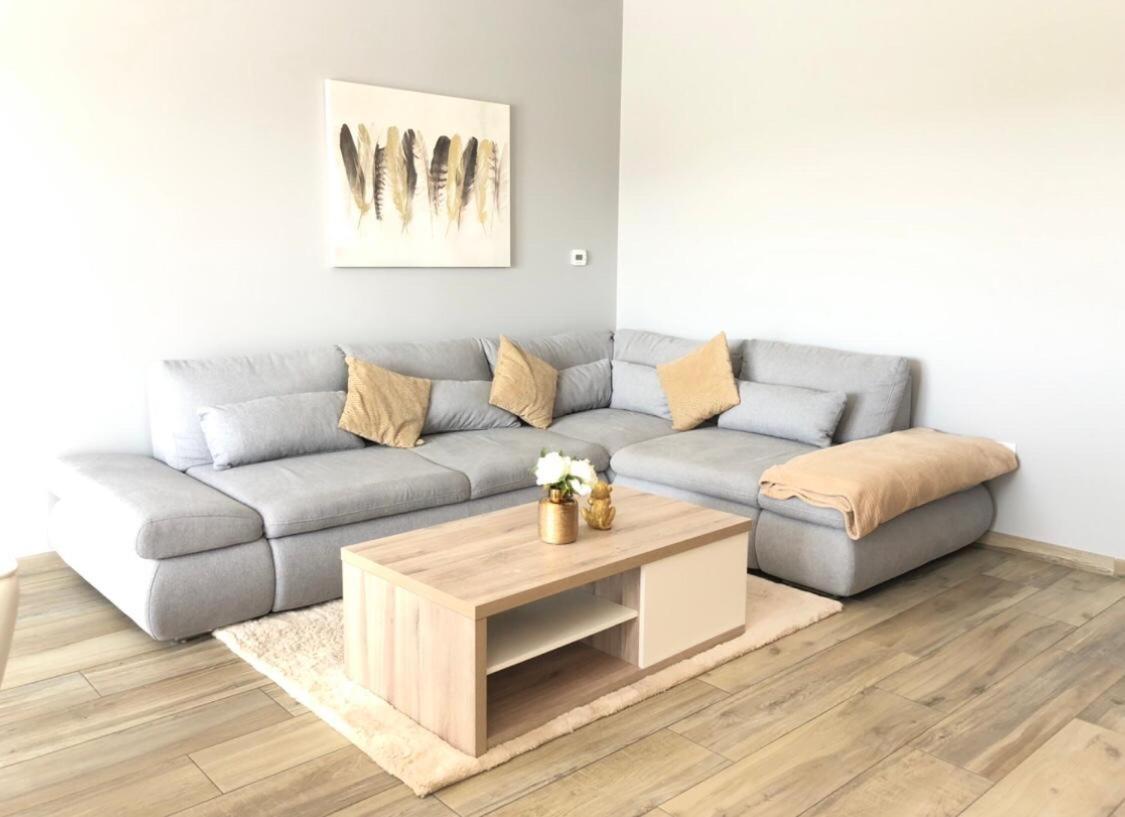 몽테우 Loft Evasion , Parking Gratuit , 5 Min Auxerre 아파트 외부 사진