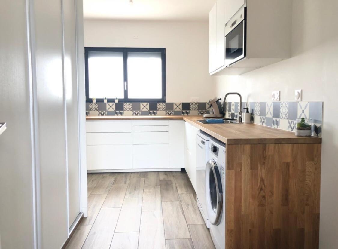 몽테우 Loft Evasion , Parking Gratuit , 5 Min Auxerre 아파트 외부 사진