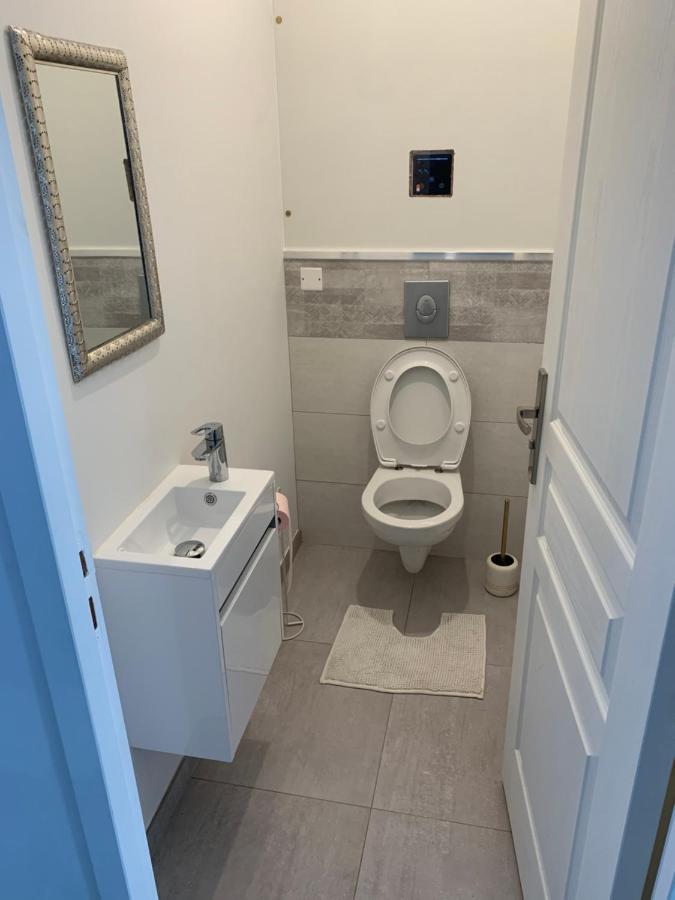 몽테우 Loft Evasion , Parking Gratuit , 5 Min Auxerre 아파트 외부 사진